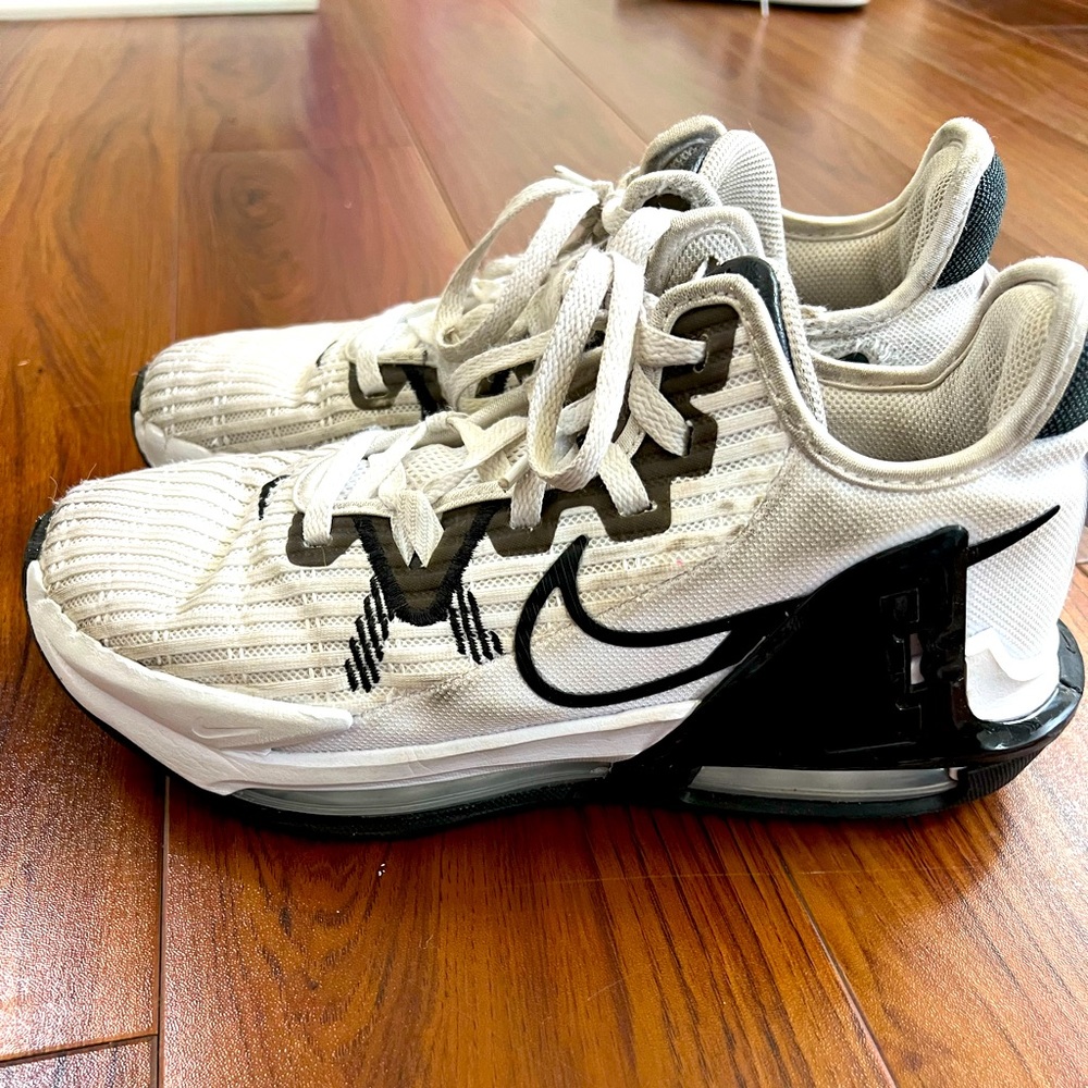 Lebron witness 6 basketball/volleyball shoes!